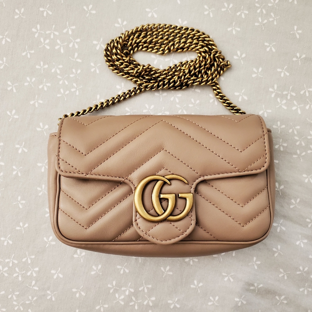 Gucci GG Marmont Matelasse Leather Super Mini Bag